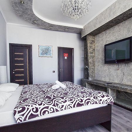 Mini Hotel Bereket Dip Astana Ngoại thất bức ảnh