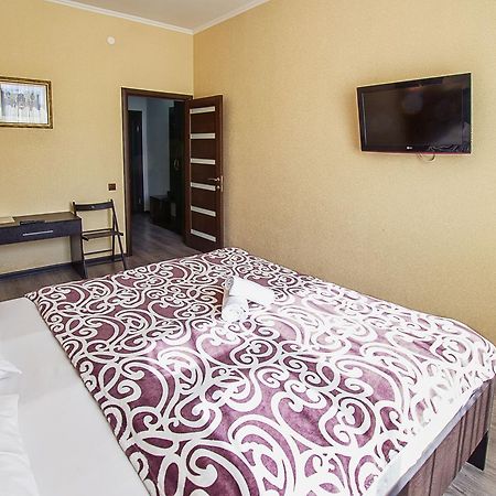 Mini Hotel Bereket Dip Astana Ngoại thất bức ảnh