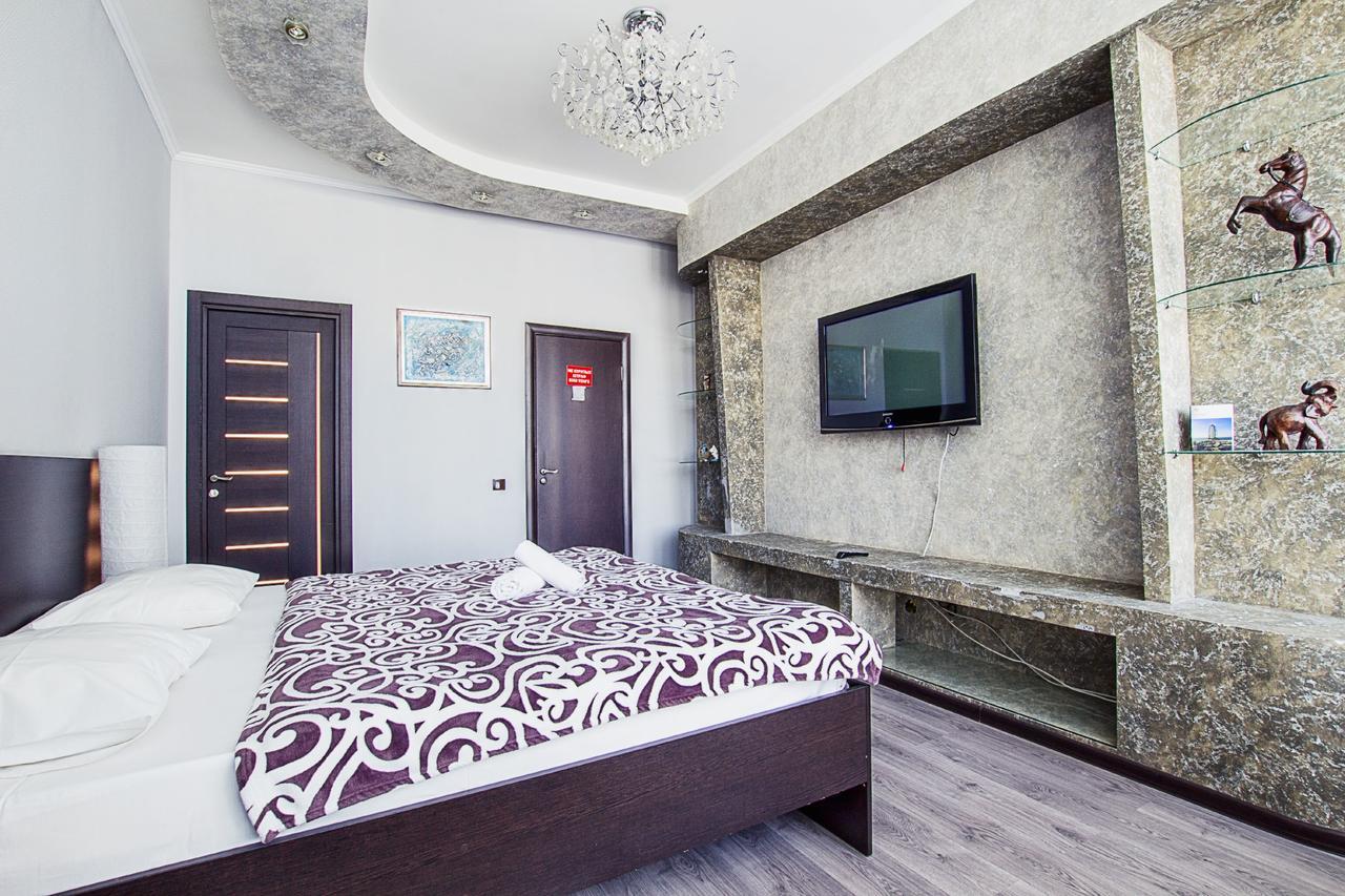 Mini Hotel Bereket Dip Astana Ngoại thất bức ảnh